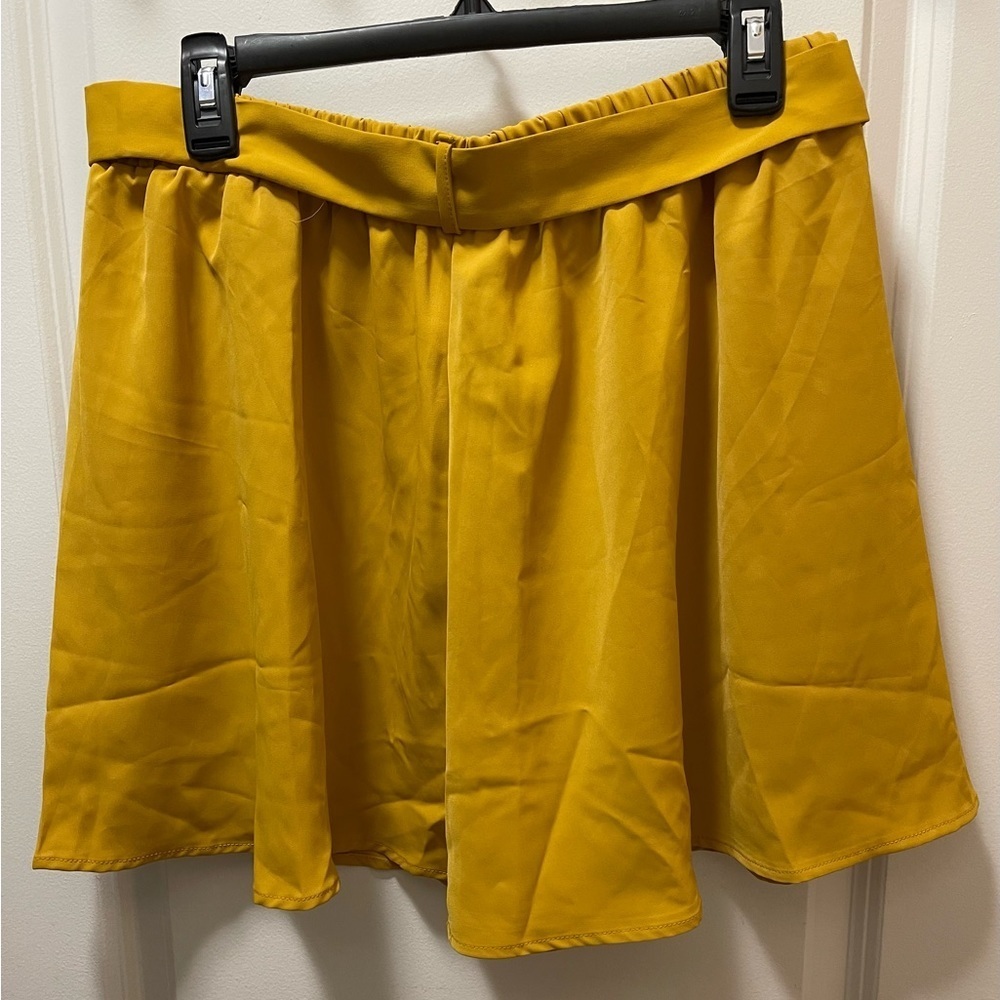 NWOT. 2-Piece Set. Crop Cami Top & Tie Front Skater Skirt. Size 12. - Picture 8 of 8